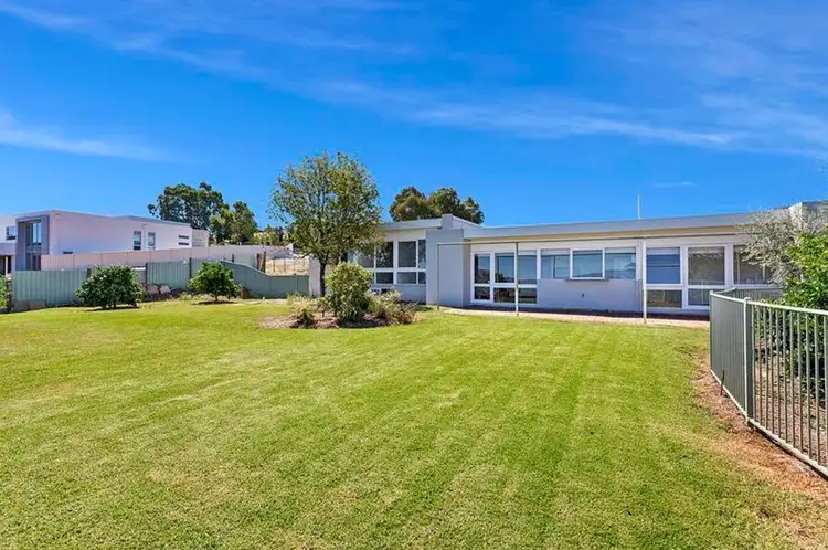 15 Stafford Road, West Albury NSW 2640