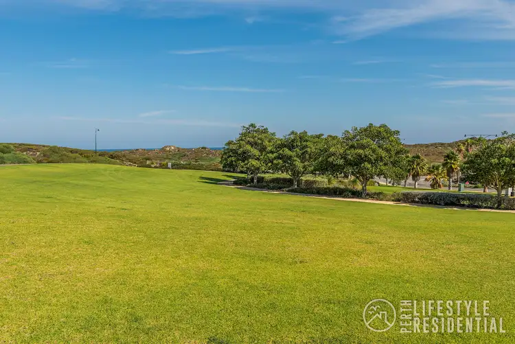 15 Lancelin Crescent, Two Rocks WA 6037