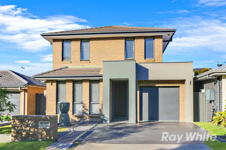 10 Binyang Avenue, Glenmore Park NSW 2745