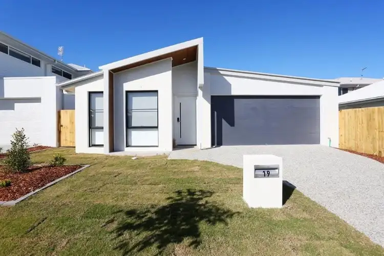 19 Jennifer Street, Nirimba QLD 4551
