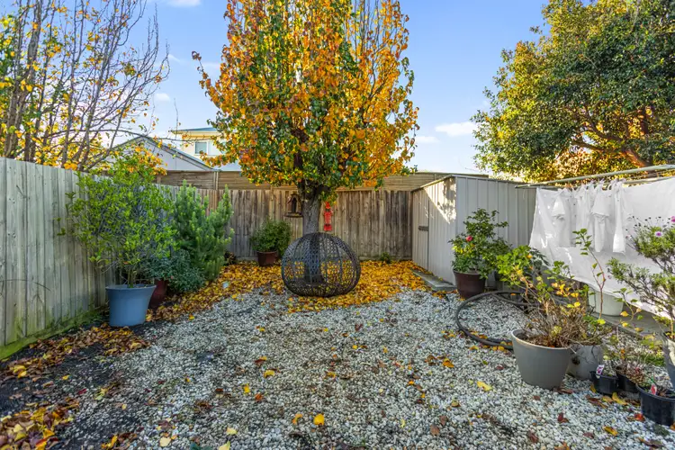 2/26 Charlotte Street, Newport VIC 3015