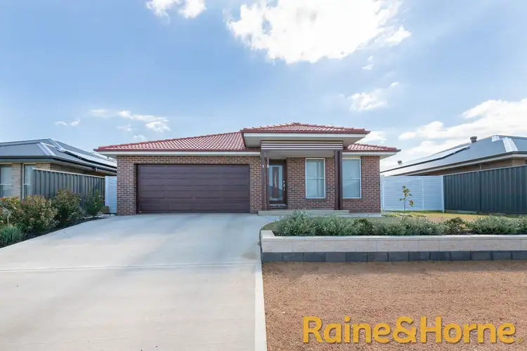 15 Hindmarsh Esplanade, Dubbo NSW 2830