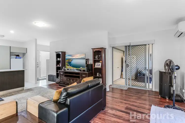 2/13 Caroline Street, Woody Point QLD 4019