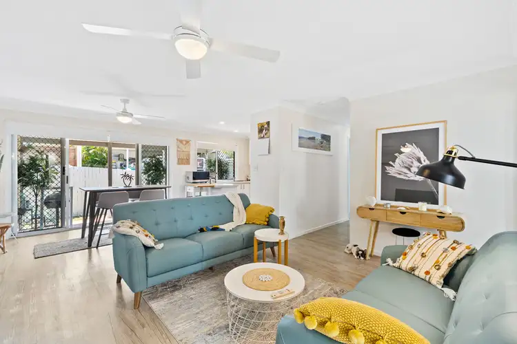 Main view of Homely villa listing, 2/19 Victor Street, Birkdale QLD 4159