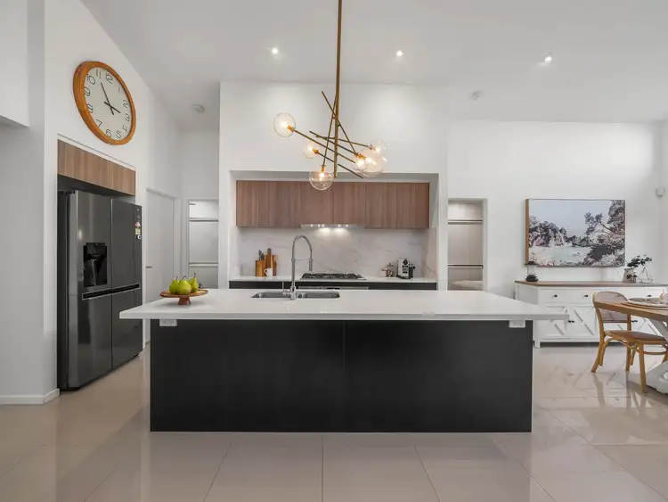 Fifth view of Homely house listing, 4 Ismaeel Circuit, Kuraby QLD 4112