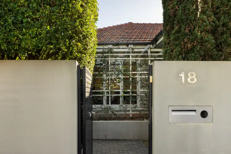 18 Babarra Street, Stafford QLD 4053