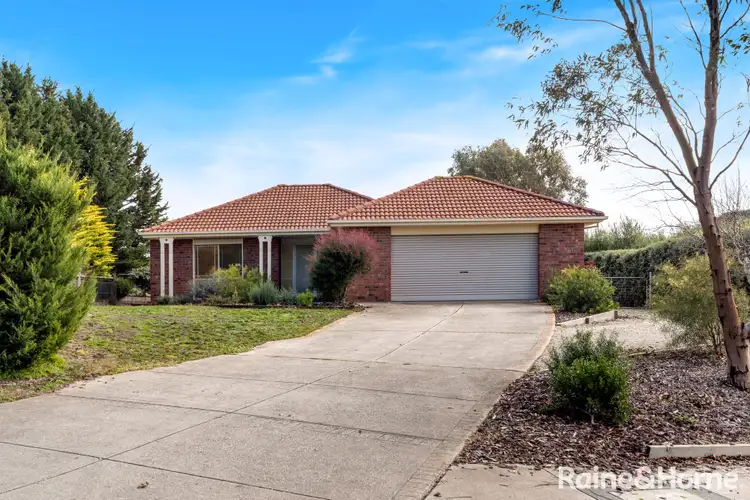 15 Morilla Court, Gisborne VIC 3437