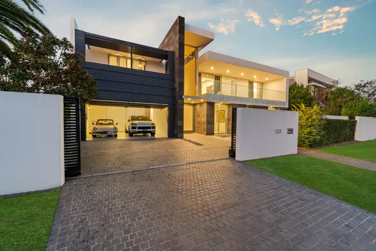 130 Sir Bruce Small Boulevard, Benowa QLD 4217