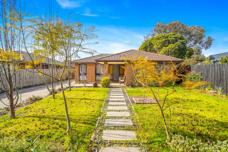 8 Stanley Street, Cranbourne VIC 3977