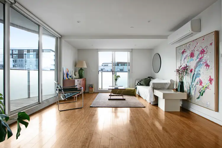 201/17 Robbs Parade, Northcote VIC 3070