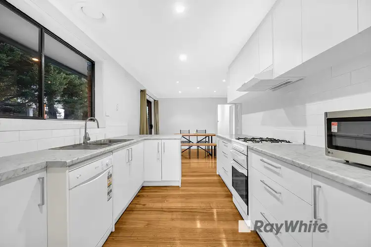 Fifth view of Homely house listing, 6 Gina Court, Hallam VIC 3803