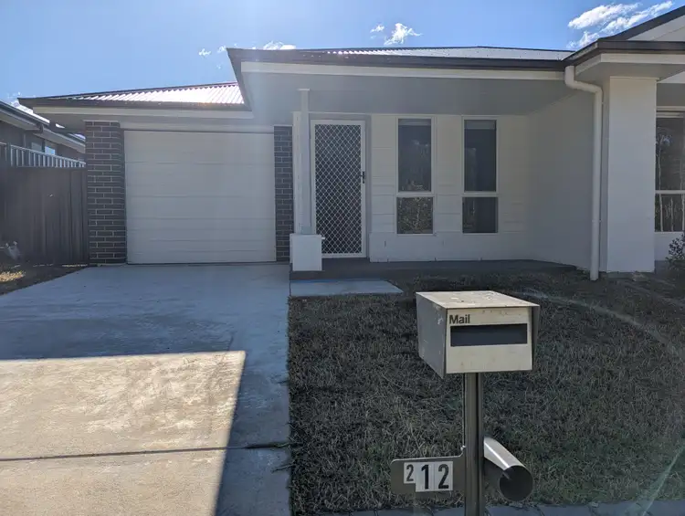 2/12 Oxspring Road, Farley NSW 2320