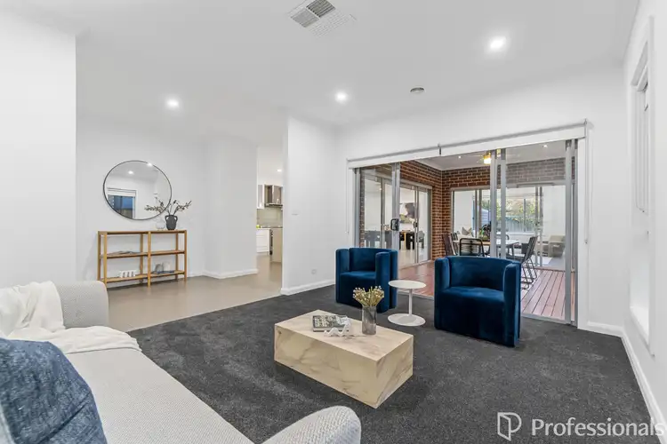 Fifth view of Homely house listing, 10 STEPHEN STREET, Burnside Heights VIC 3023