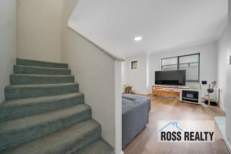 Seventh view of Homely townhouse listing, 2/3 Stanbury Crescent, Morley WA 6062