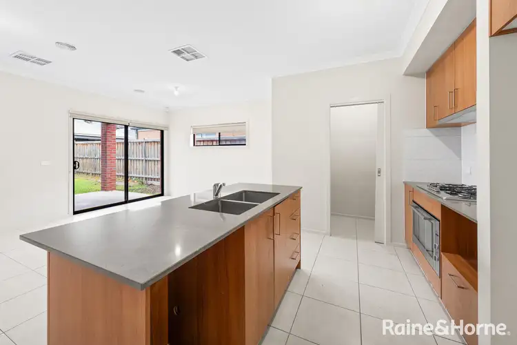 Sixth view of Homely house listing, 5 Tower Street, Thornhill Park VIC 3335