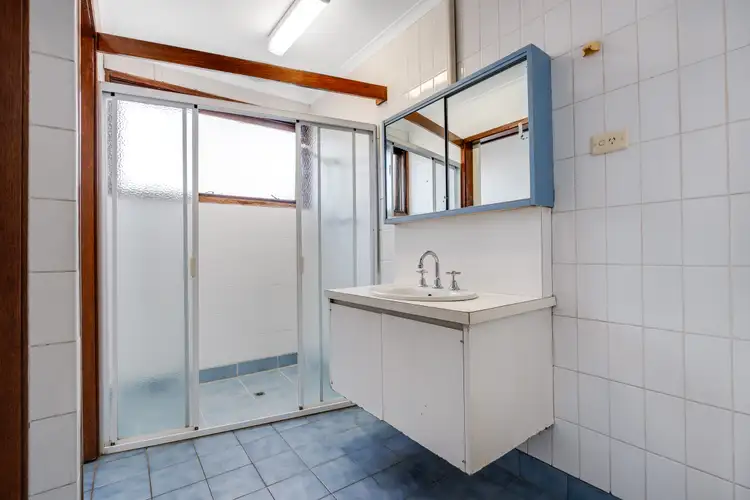 Fifth view of Homely unit listing, 3/521 Margaret Place, Lavington NSW 2641