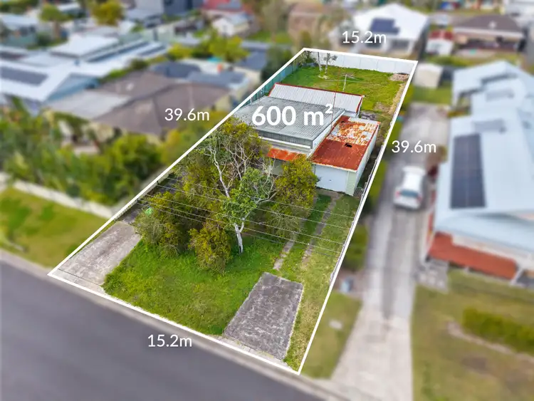 30 Hume Boulevard, Killarney Vale NSW 2261
