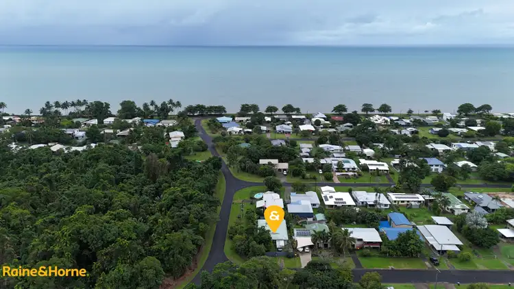 22 Enid Street, Flying Fish Point QLD 4860