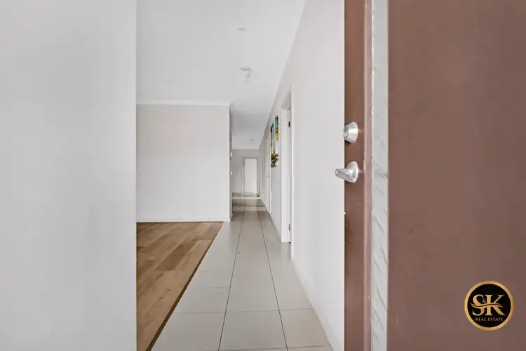 Fifth view of Homely house listing, 10 armadale court, Tarneit VIC 3029