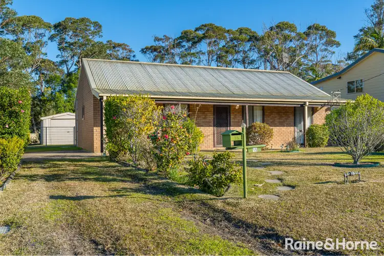 15 Lyra Drive, Lake Tabourie NSW 2539
