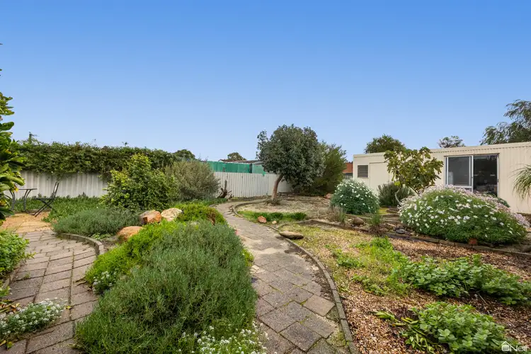 Sixth view of Homely house listing, 26 Amanda Drive, Camillo WA 6111