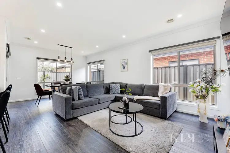 Second view of Homely house listing, 6 Lemon Myrtle Way, Craigieburn VIC 3064