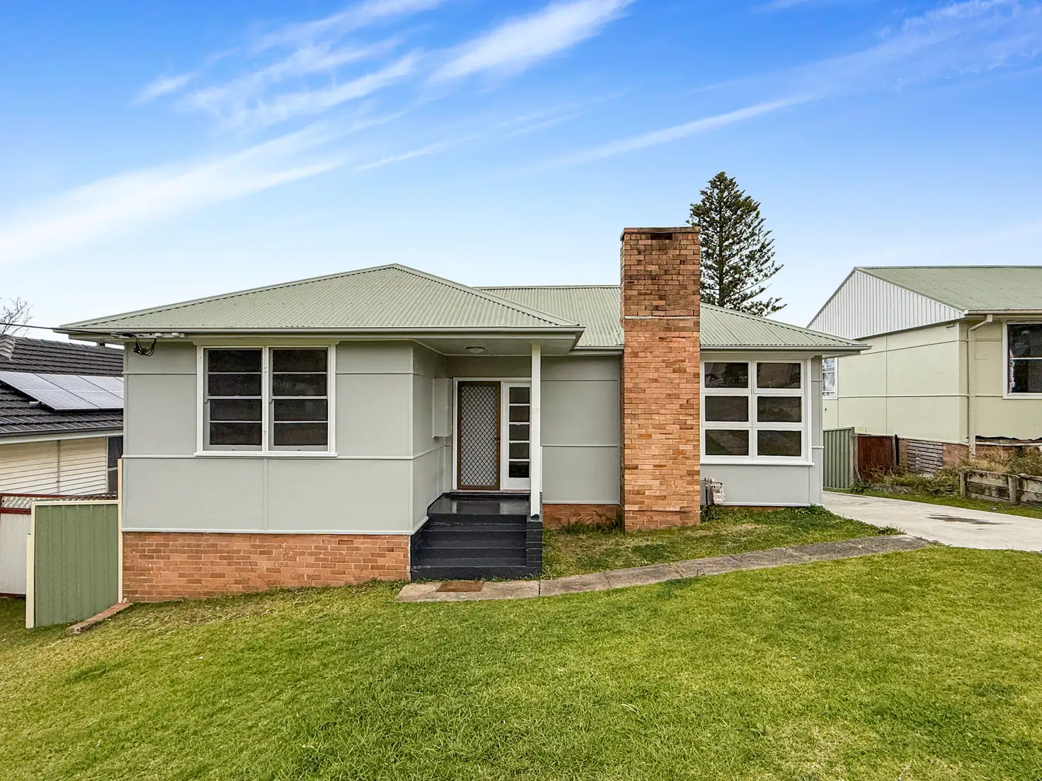 Main view of Homely house listing, 19 Illawon Street, Berkeley NSW 2506