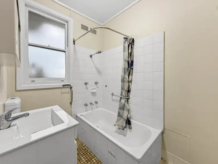 Fifth view of Homely house listing, 19 Illawon Street, Berkeley NSW 2506