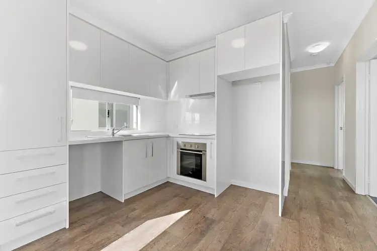 10/61 Plantagenet Crescent, Hamilton Hill WA 6163