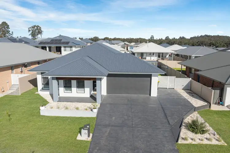 14 Solomon Street, North Rothbury NSW 2335