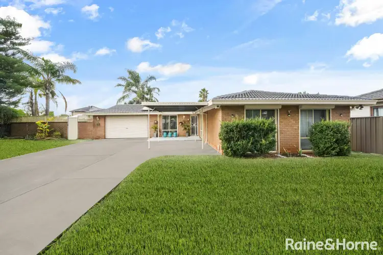 11 Hagen Place, Glenfield NSW 2167