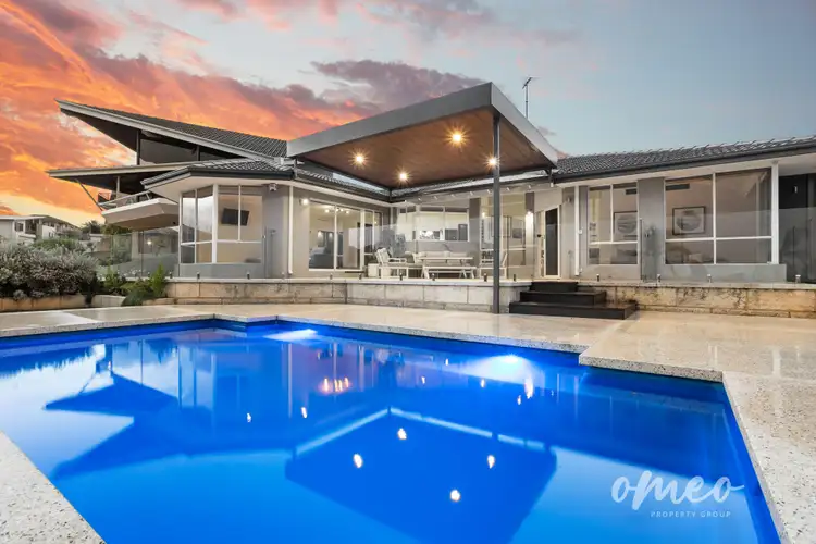 21 Castellon Crescent, Coogee WA 6166