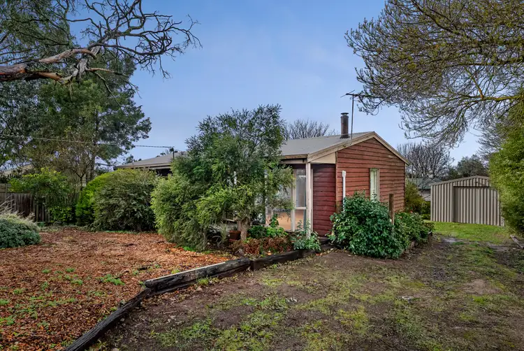 4 Wrixon Street, Romsey VIC 3434