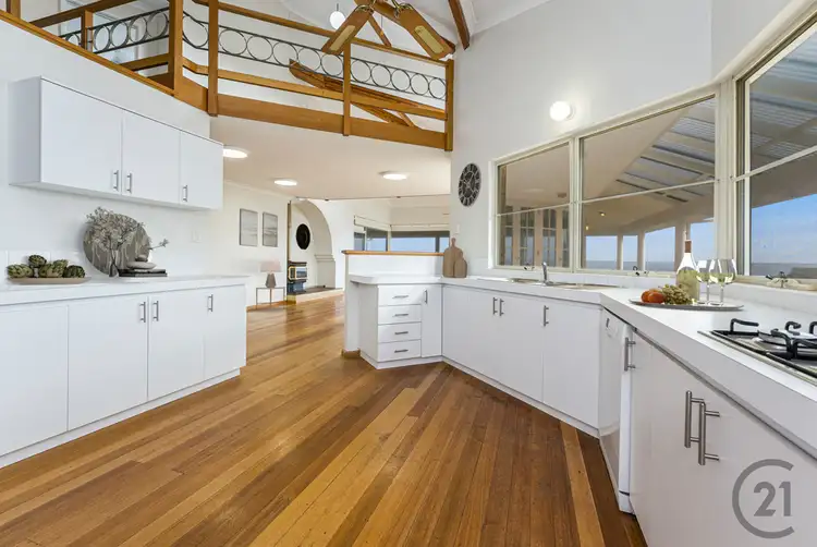 5 Caravel Way, Halls Head WA 6210