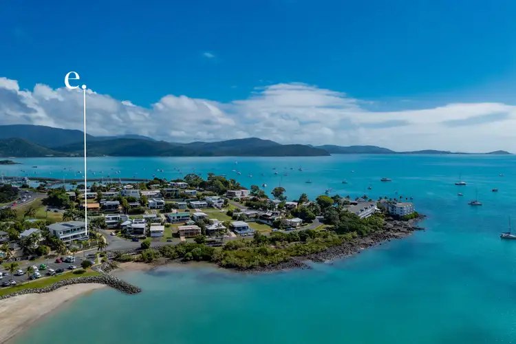 2/14 Broadwater Avenue, Airlie Beach QLD 4802