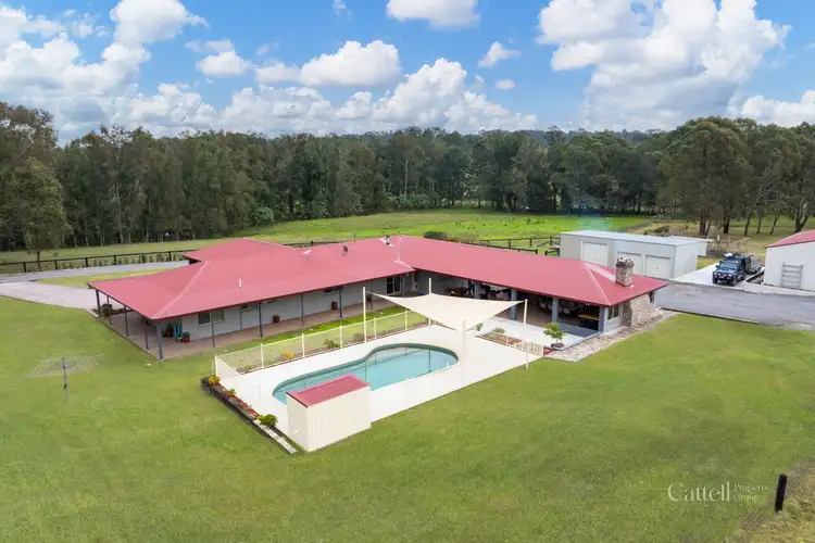 152 Webbers Creek Road, Paterson NSW 2421