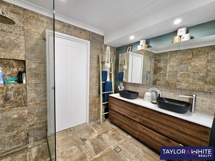 31 Victorsen Parade, Clarkson WA 6030