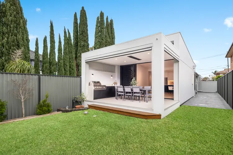 16A Vivian Street, Bexley NSW 2207