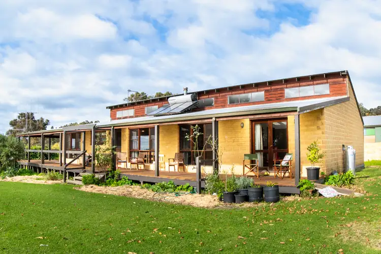 343 Dingo Flat Road, Hazelvale WA 6333
