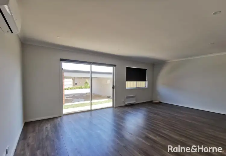 Fifth view of Homely house listing, 4 Flowering Walk, Tarneit VIC 3029