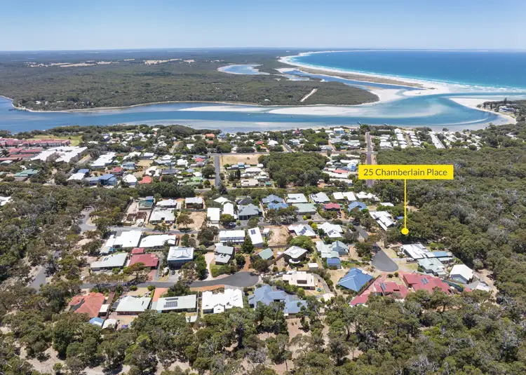 25 Chamberlain Place