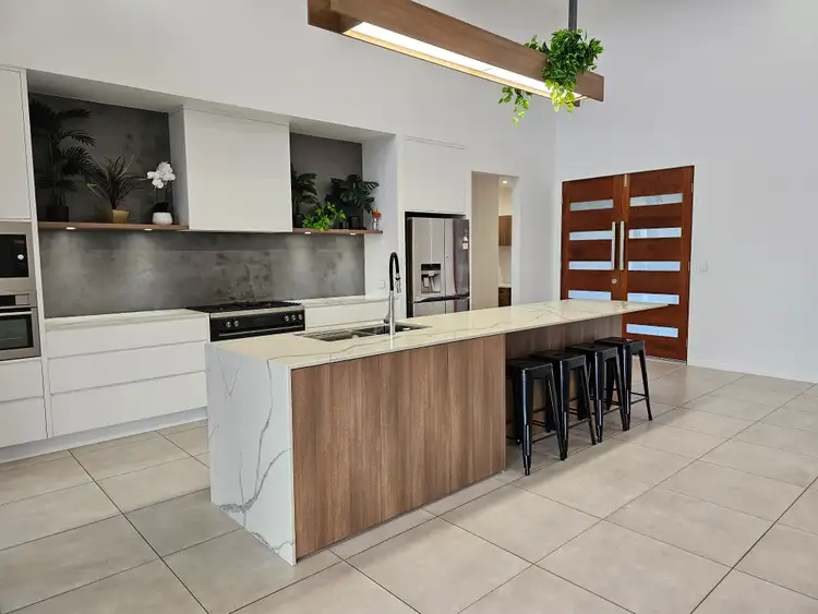 189 Daniel Road, Fredericksfield QLD 4806