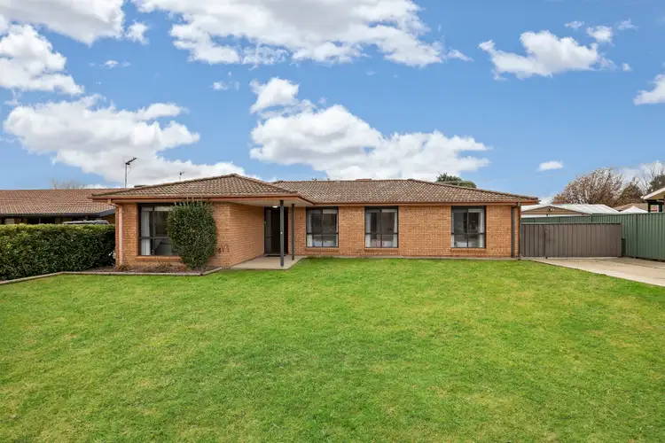 43 Collyburl Crescent