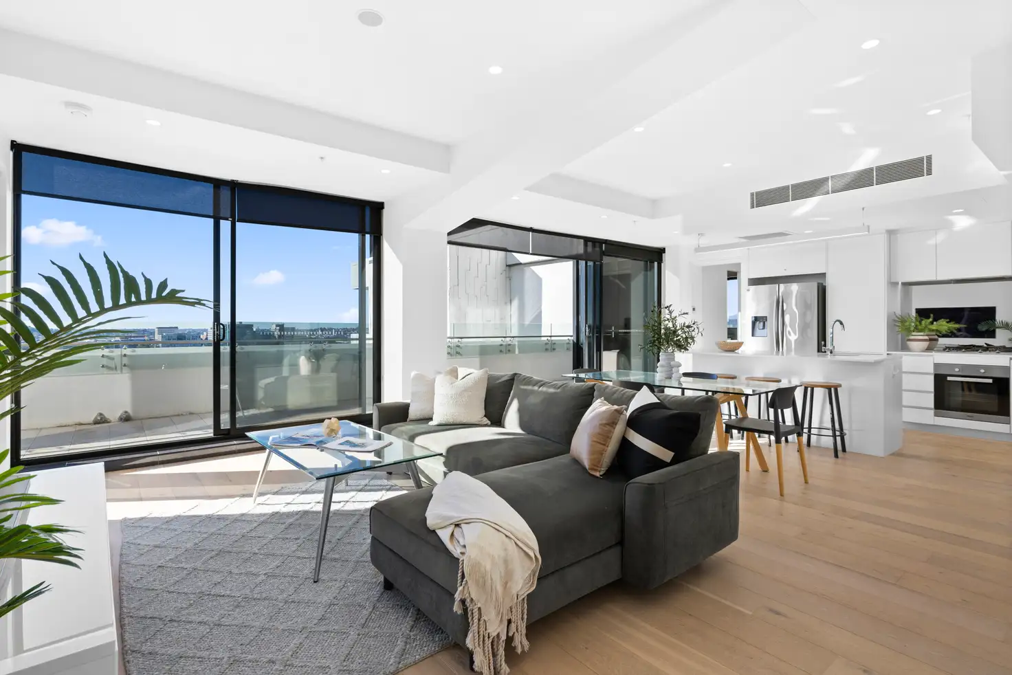 Main view of Homely apartment listing, 1503/477 Boundary Street, Spring Hill QLD 4000