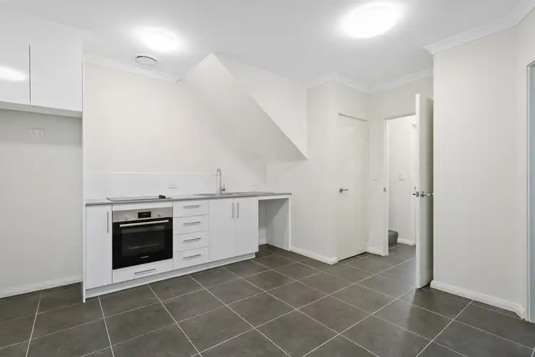 9/30 Bent Street, Cannington WA 6107