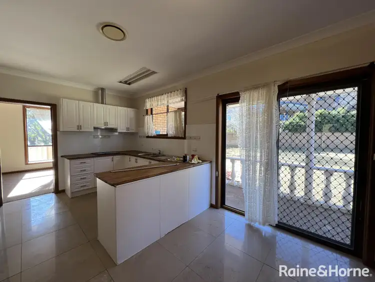 Fifth view of Homely house listing, 9 Pulari Place, Orange NSW 2800
