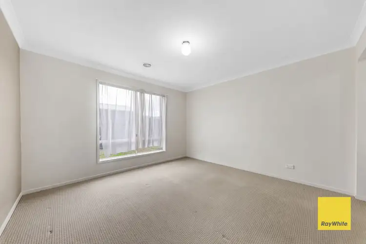 Fifth view of Homely house listing, 2 Eccles Vista, Point Cook VIC 3030