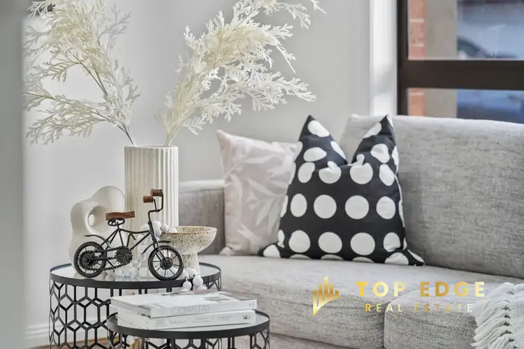 Fifth view of Homely house listing, 10 Franca Avenue, Fraser Rise VIC 3336