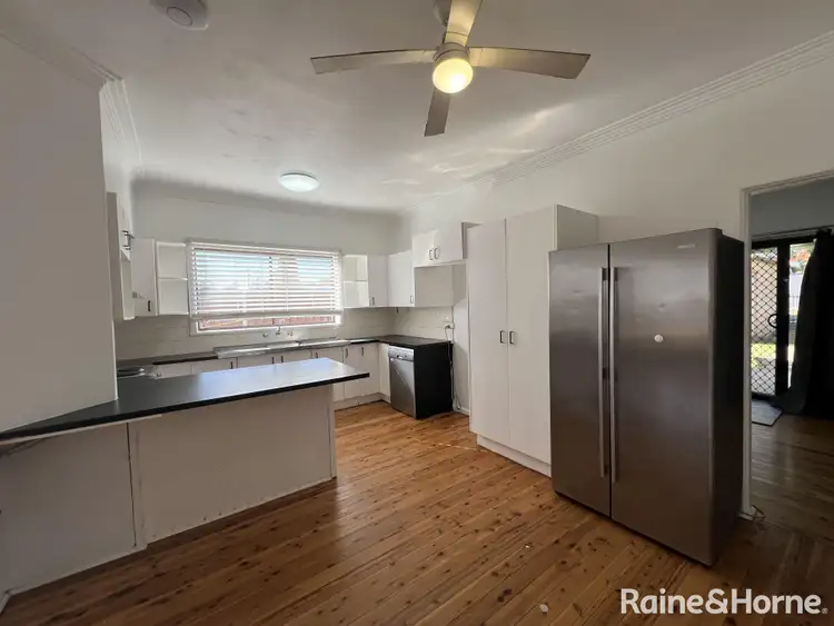 Fifth view of Homely house listing, 4 Nunns Avenue, Orange NSW 2800