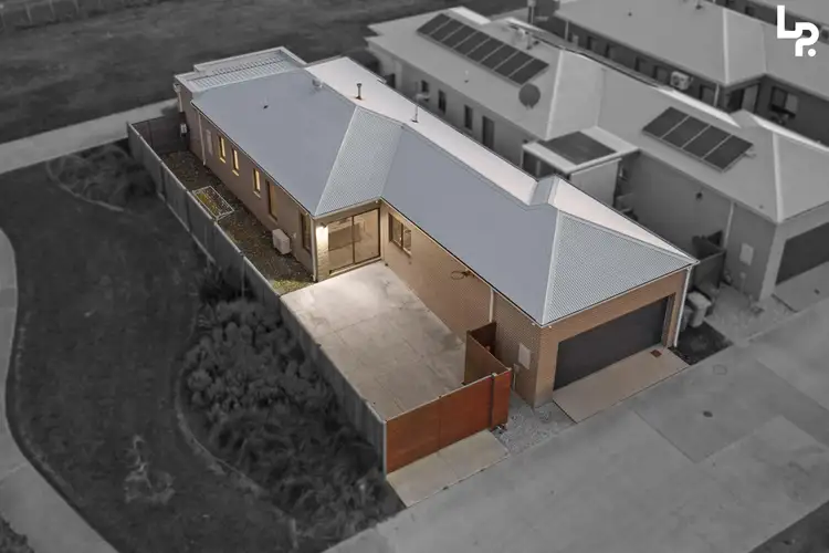 24 Precinct Walk, Clyde North VIC 3978